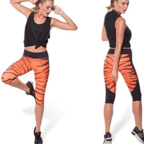 BlackMilk Tiger Cropped Leggings Large. Cropped length. Streetwear size large - Picture 7 of 7